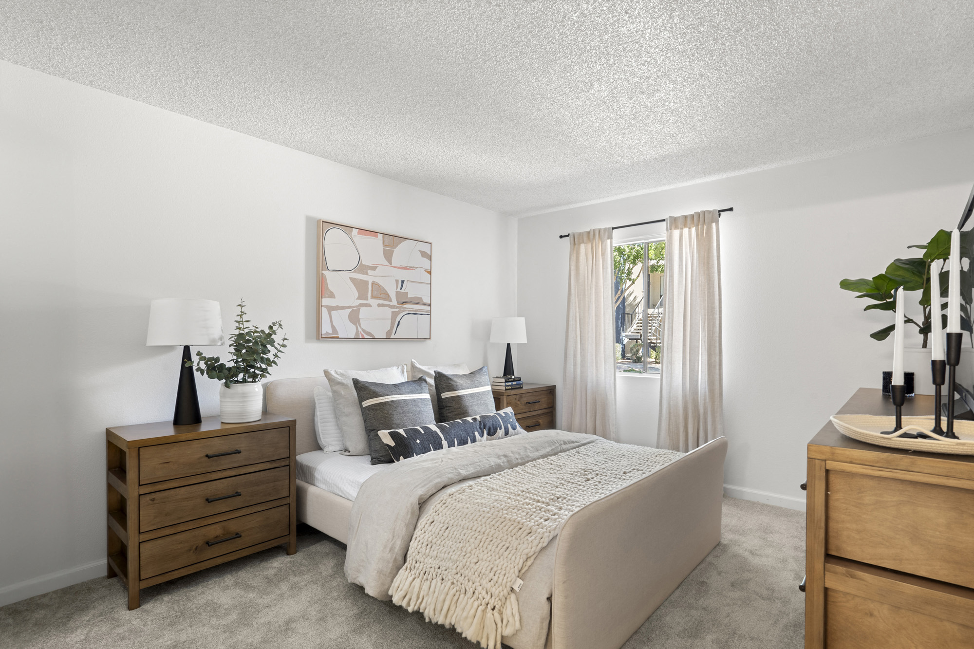 Oakridge Apartments - One Bedroom Model