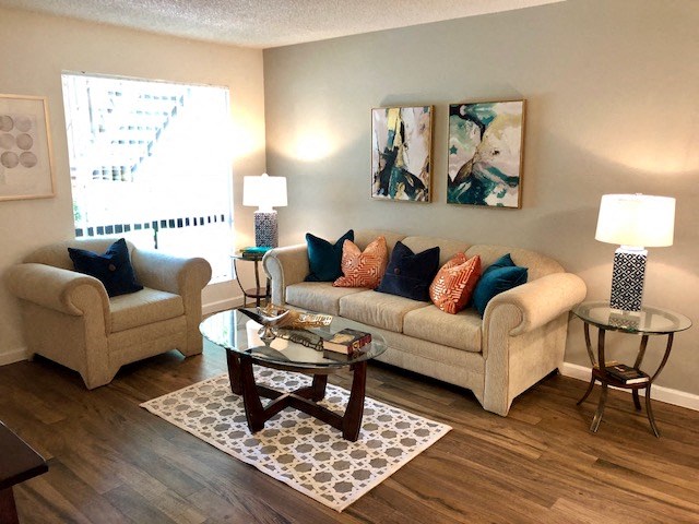 3330 W. Greenway Road Studio-2 Beds Apartment for Rent - Photo Gallery 4