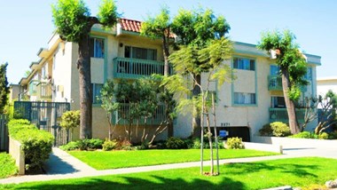 3671 Midvale Avenue 1-2 Beds Apartment for Rent Photo Gallery 1