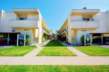 12616-12620 Caswell Avenue 1-2 Beds Apartment for Rent - Photo Gallery 1
