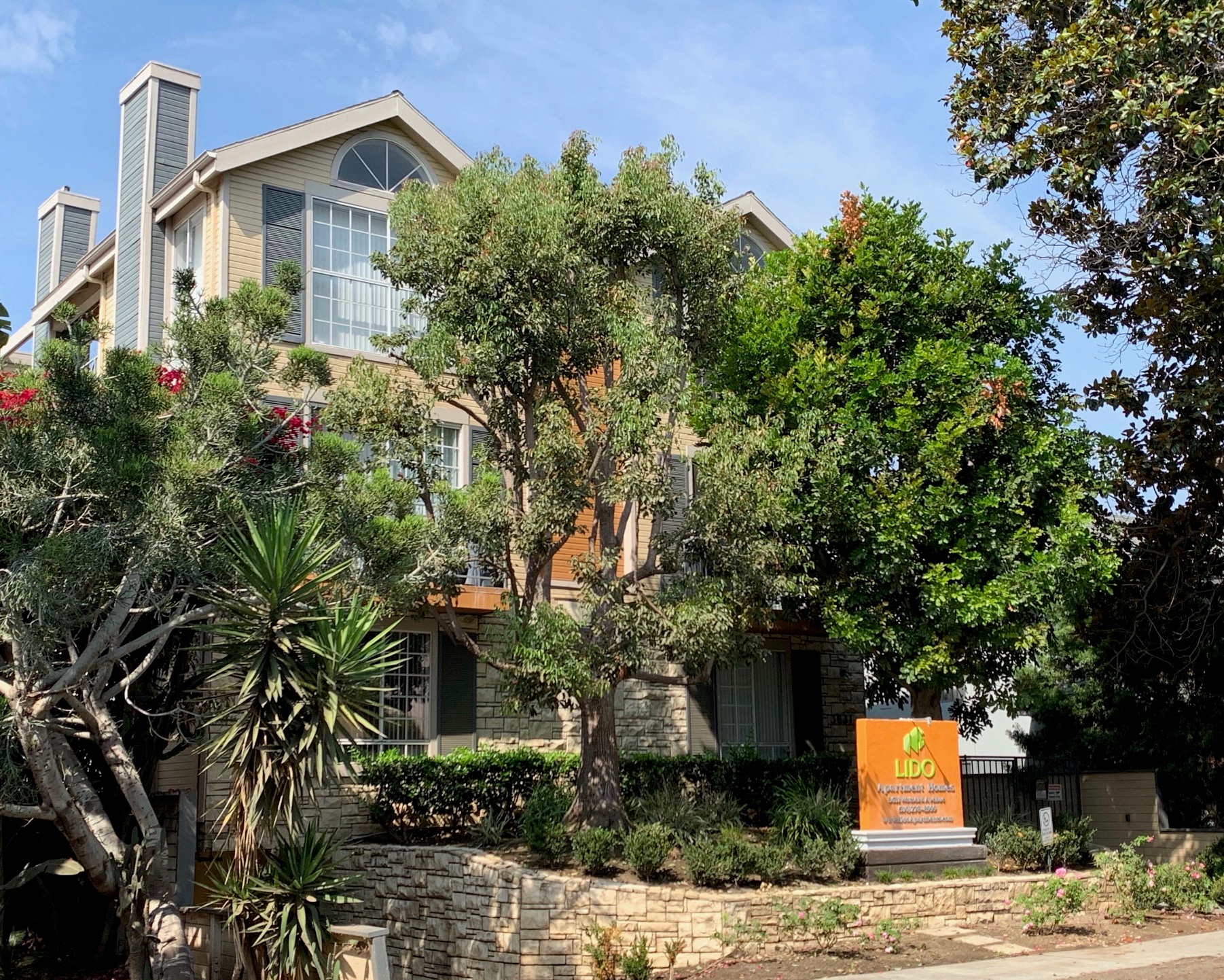 at 3631 Watseka Avenue, Los Angeles, California