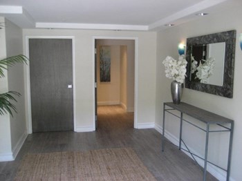 1479 Beverly Drive 2-3 Beds Apartment for Rent - Photo Gallery 6