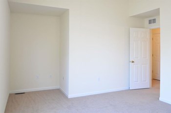 2679 Alessandro Boulevard 2-3 Beds Townhouse for Rent - Photo Gallery 2