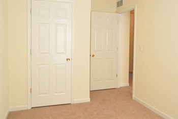 2679 Alessandro Boulevard 2-3 Beds Townhouse for Rent - Photo Gallery 4