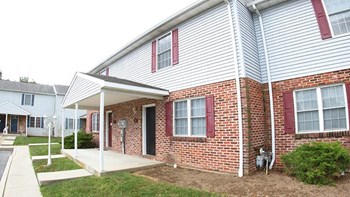 Evelyn Street 2-3 Beds Townhouse for Rent - Photo Gallery 5