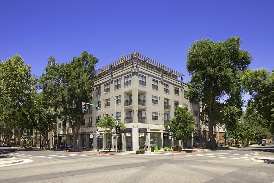 Exterior building shot 1801 L Apartments