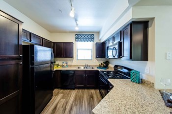 Chandler Apartments | Las Vegas | Countertops - Photo Gallery 4