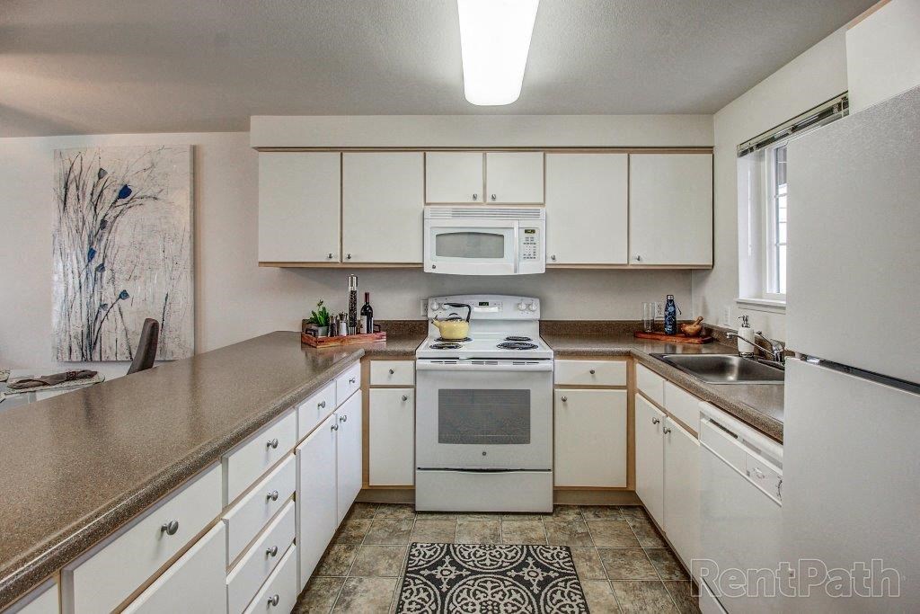 Kitchen at Creekside At Tanasbourne, Hillsboro, Oregon