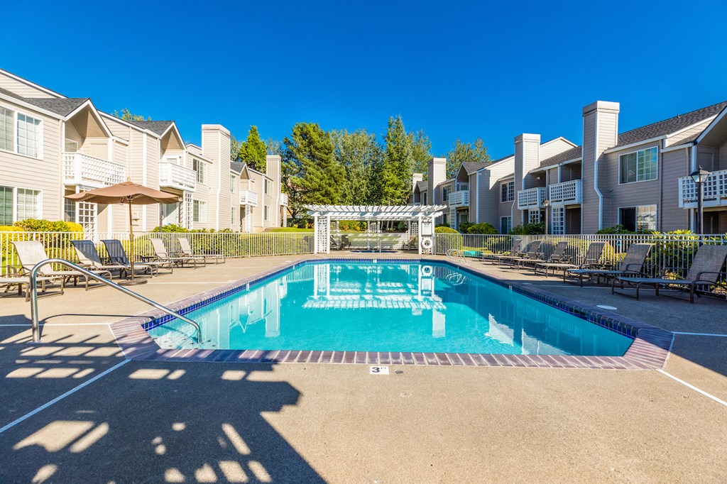 Pool at Creekside At Tanasbourne, Hillsboro, Oregon