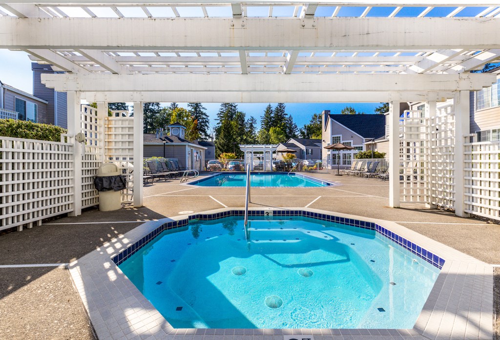 Pool  at Creekside At Tanasbourne, Hillsboro
