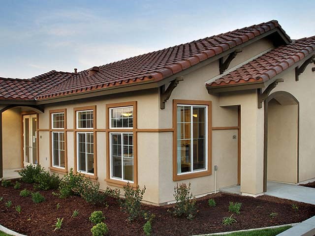 Exterior building View l Cordova Apartments in Selma CA