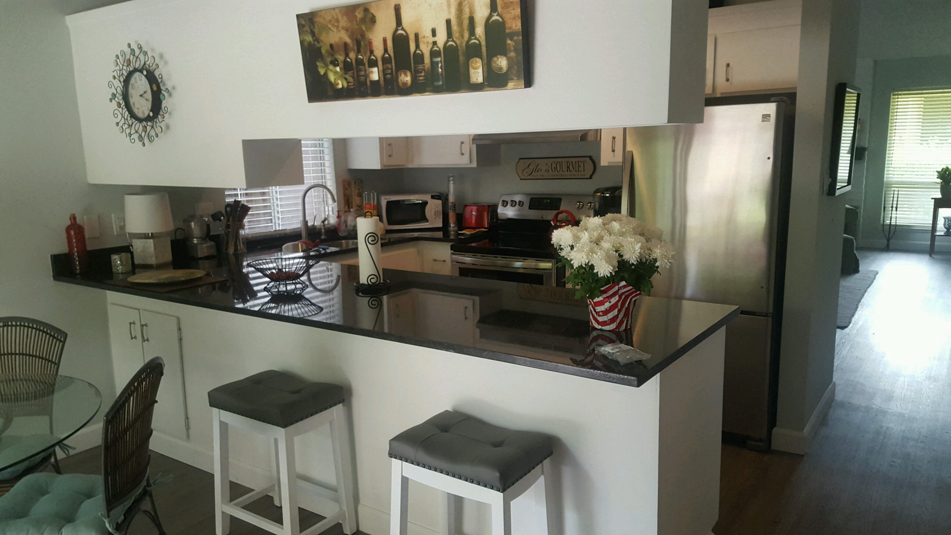ESPANA EAST | Apartments | Granite Counter