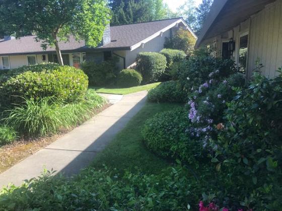 ESPANA EAST | Apartments | Walkway