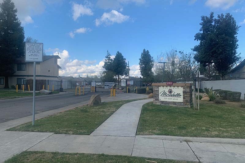 Entry to community with Monument sign