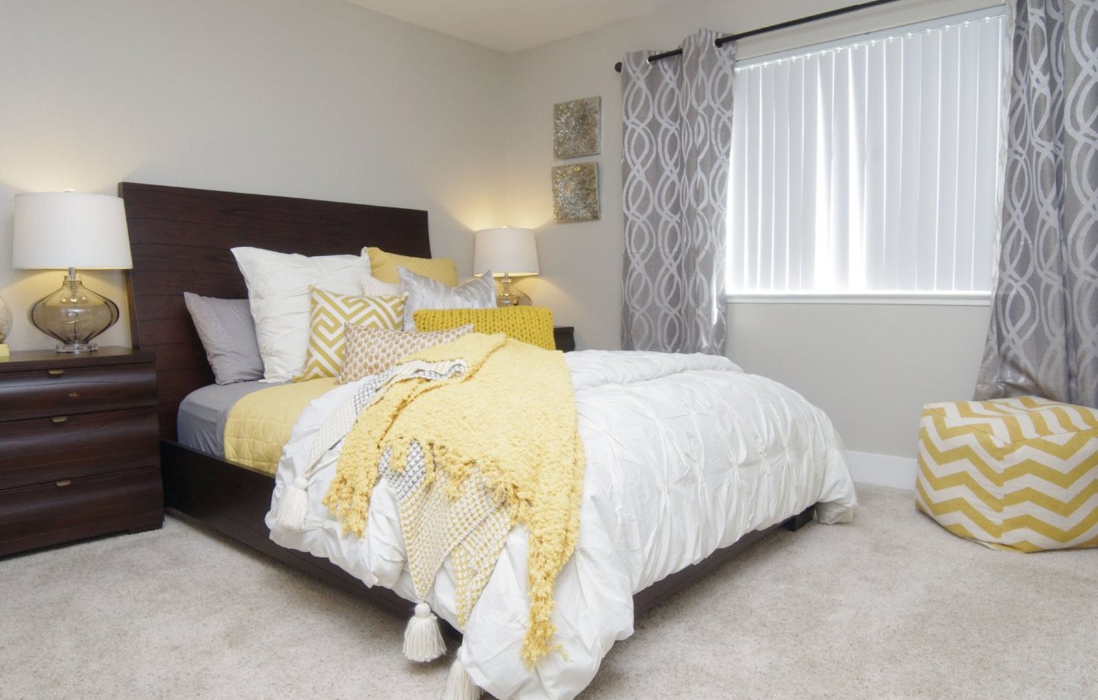 View Our Luxury Apartments in Pittsburg CA Kirker Creek
