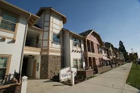 Exterior view of community from the sidewalk