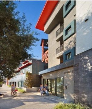 Building exterior  l The Meridian Apartments in Los Angeles, CA