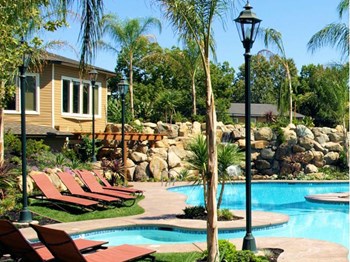 Lounge chairs by pool and landscape 1481 Exposition Blvd., Sacramento, CA 95814 - Photo Gallery 3