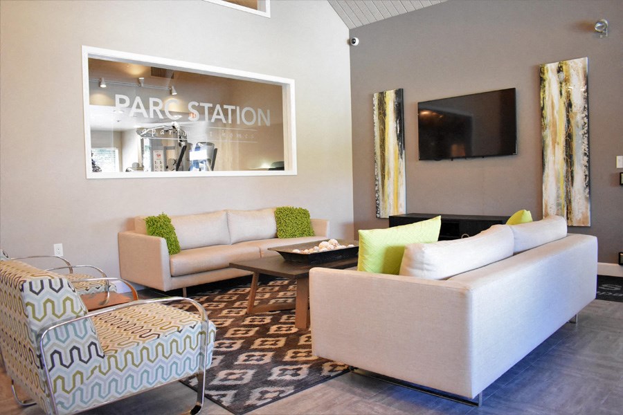 TV Lounge  | Parc Station Apartments in Santa Rosa, CA