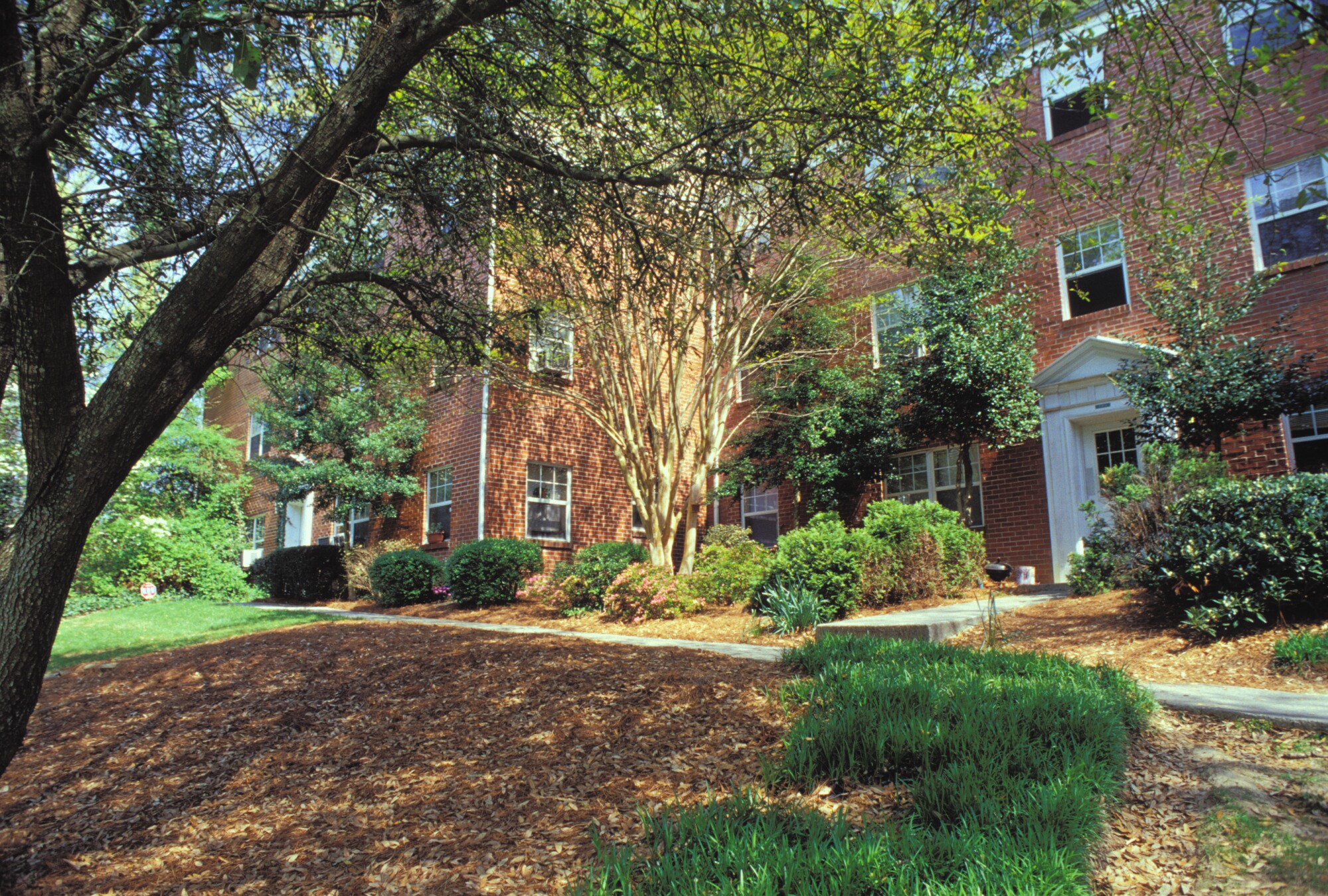 Oak Knoll Apartments, 1763 - 1797 Piedmont Road, Atlanta, GA - RENTCafé