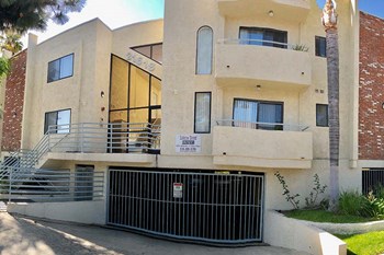 Corner view of community - Photo Gallery 3