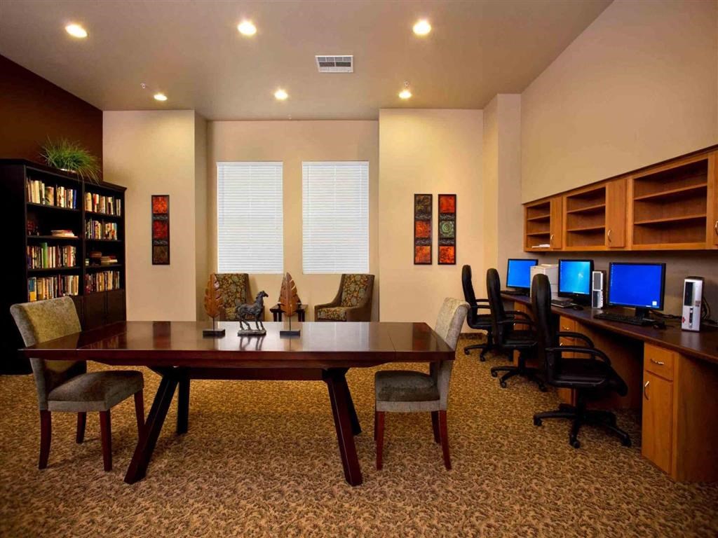 Business Center | Seasons at Laguna Ridge in Elk Grove