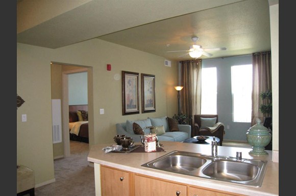 Seasons At Laguna Ridge Apartments 7301 Bilby Road Elk Grove Ca Rentcafe