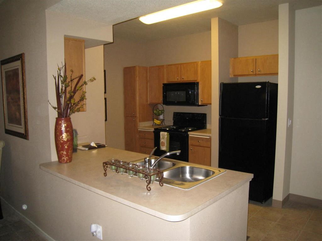 Kitchen | Seasons at Laguna Ridge apts for rent