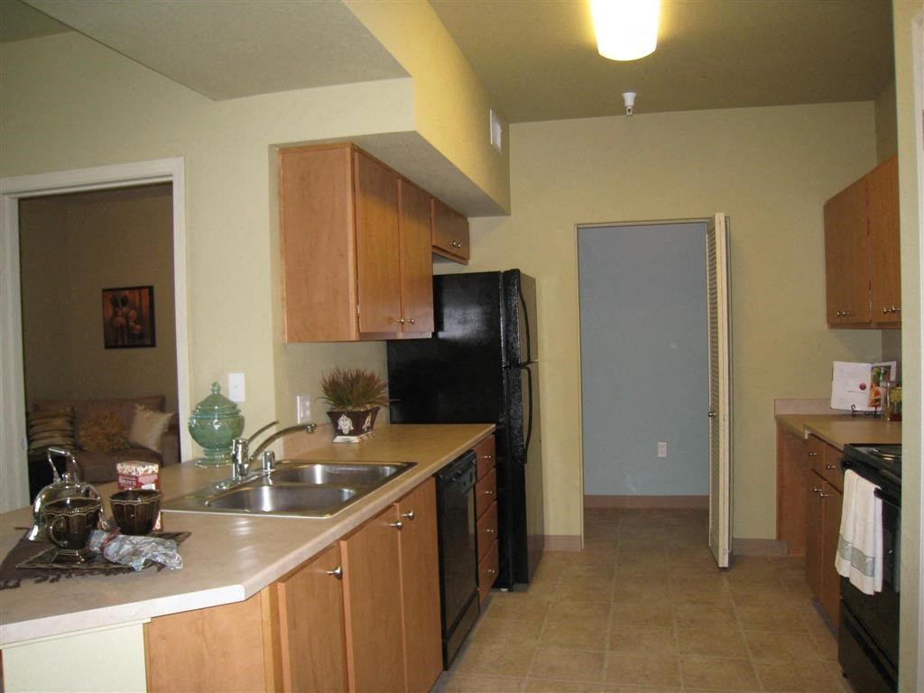 Kitchen | Seasons at Laguna Ridge in Elk Grove