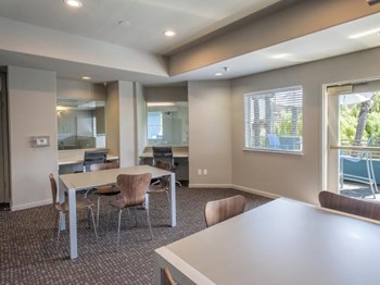 Sharps & Flats | 24 Hour Study Lounge Clubhouse at Sharps & Flats in Davis, CA 95618 - Photo Gallery 5