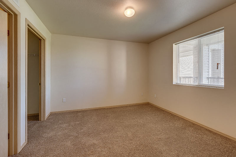 Bedroom at Silver Creek apts in Pasco, WA