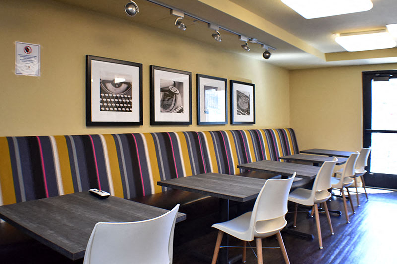 Seating areaTRADITIONS AT ENGLEWOOD 3500 S. Sherman Street  Englewood, CO 80113