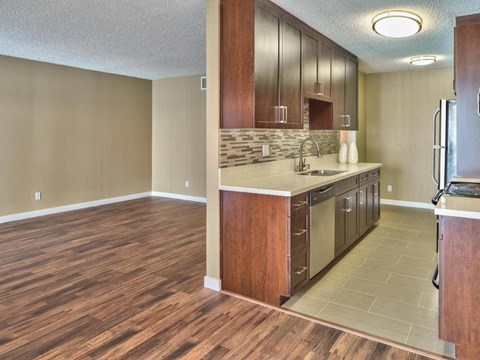 Dining and Kitchen Apartments For Rent in Valley Village CA 91607 | Villa Fontaine