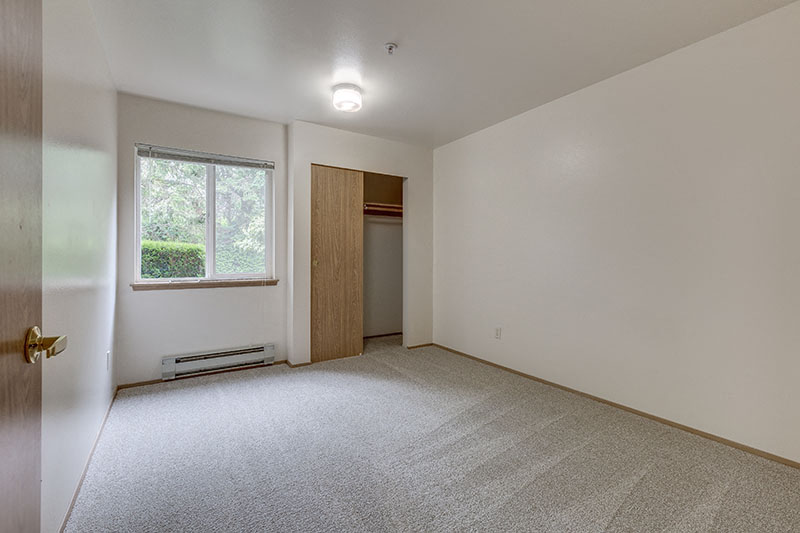 Bedroom | The Vintage Bellingham Senior Apartments in Bellingham, WA 98226