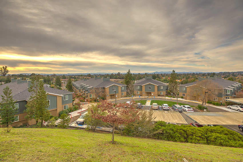 VINTAGE AT VALLEY Apartments, 1405 Townview Avenue, Santa Rosa