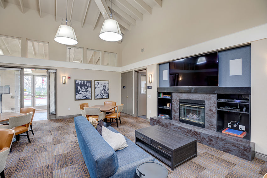 VINTAGE AT VALLEY Apartments, 1405 Townview Avenue, Santa Rosa