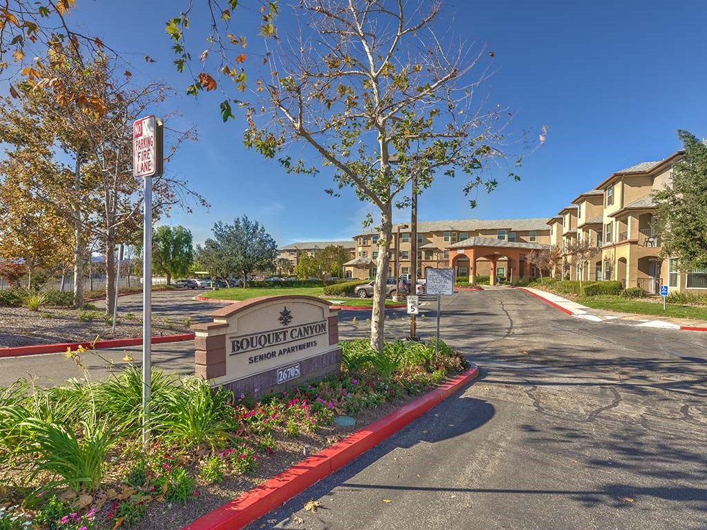 Vintage At Bouquet Canyon Apartments In Santa Clarita Ca