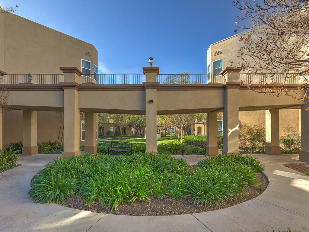Exterior building with landscape  l Vintage at Bouquet Canyon Senior Apartments