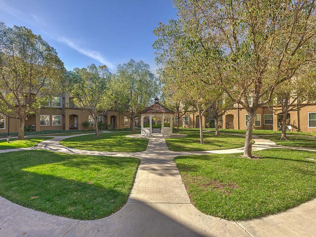 Vintage At Bouquet Canyon Apartments 26705 Bouquet Canyon Road Santa