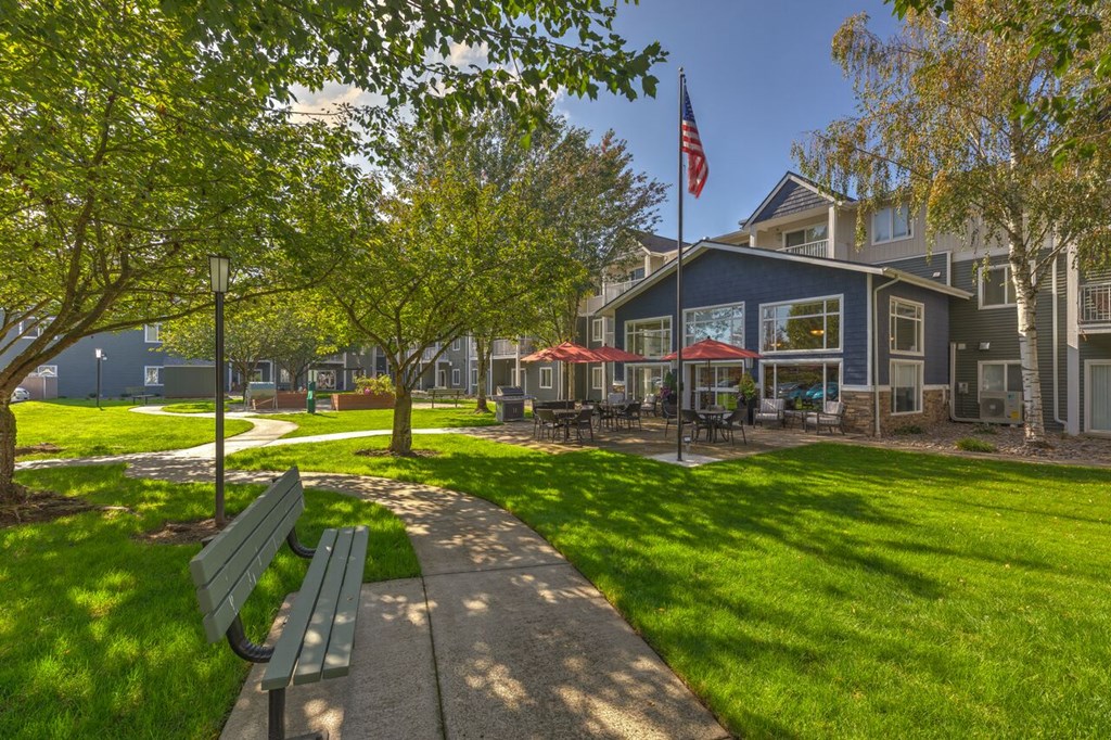 VINTAGE AT VANCOUVER