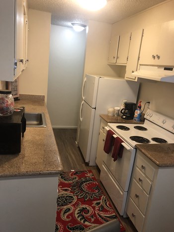 Kitchen l Warring Apartments for rent in Berkeley CA - Photo Gallery 2