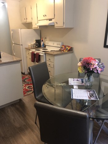 Dining and kitchen l Warring Apartments for rent in Berkeley CA - Photo Gallery 3