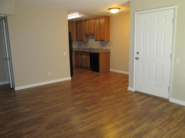 Baywoods Apartments | Living Room