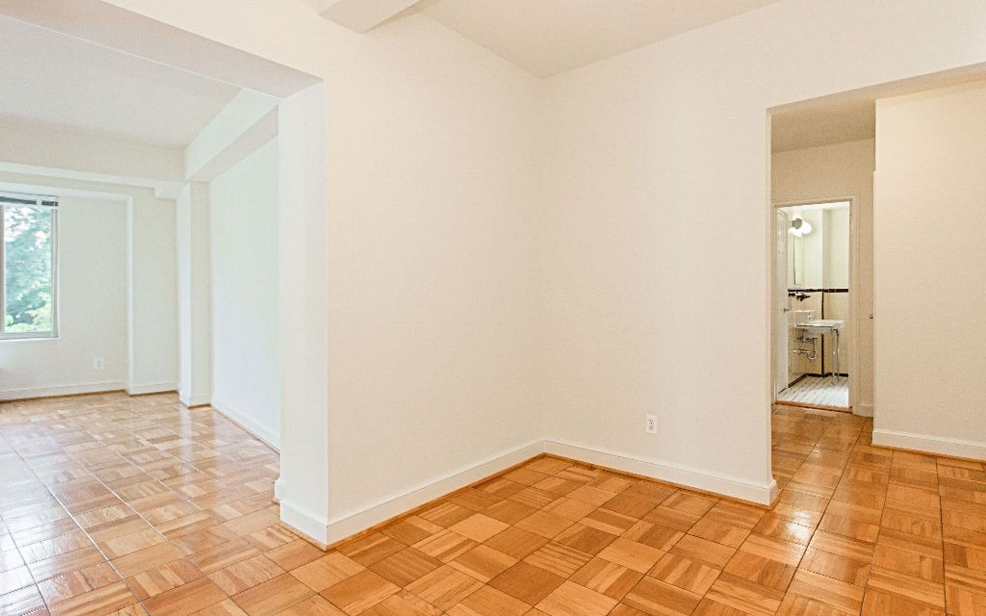 2800 Woodley Rd Apartments in Washington, DC