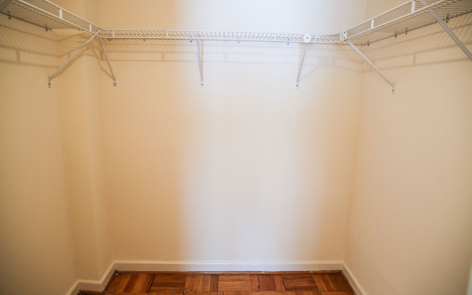 Cambridge Square Apartments in Bethesda, MD