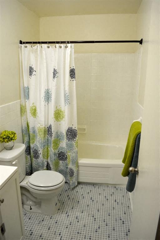 Spacious bathrooms are in every Society Hill home.