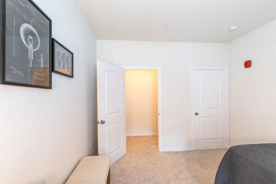 Wall-to-Wall Carpeting at Aventura at Maryland Oaks, Missouri