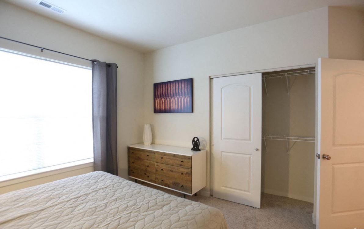 Bedroom with Master Closet, Luxury Apartments in Maryland Heights, Aventura at Maryland Oaks