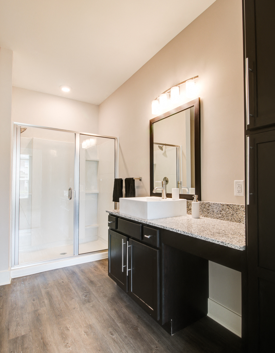 Glass-Enclosed Showers at The Edison at Peytona, Gallatin, TN
