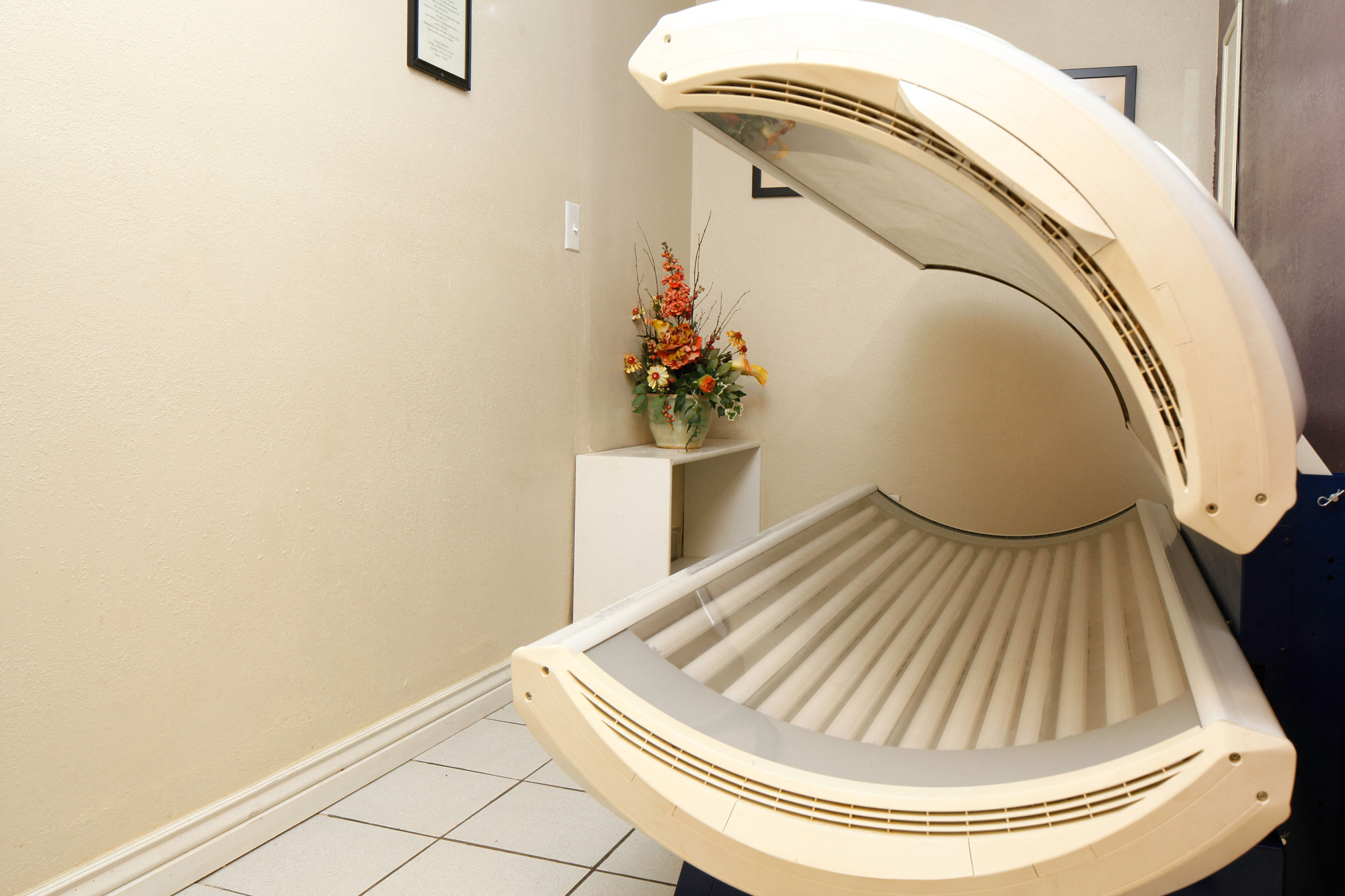 complimentary tanning bed